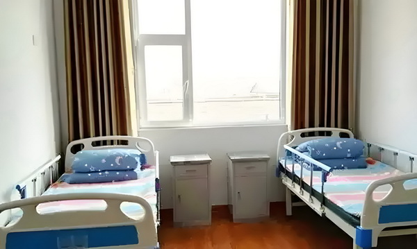 狐狸也穿越：吹断水云闲
